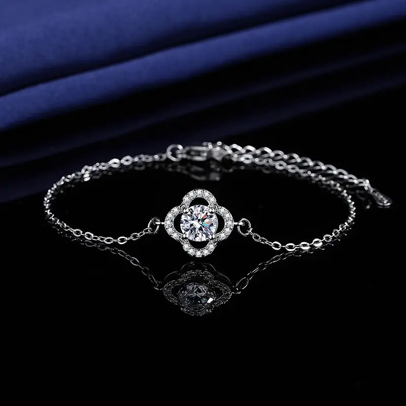 Elegant 2 Karat Princess Square Bracelet for Women - Image 98