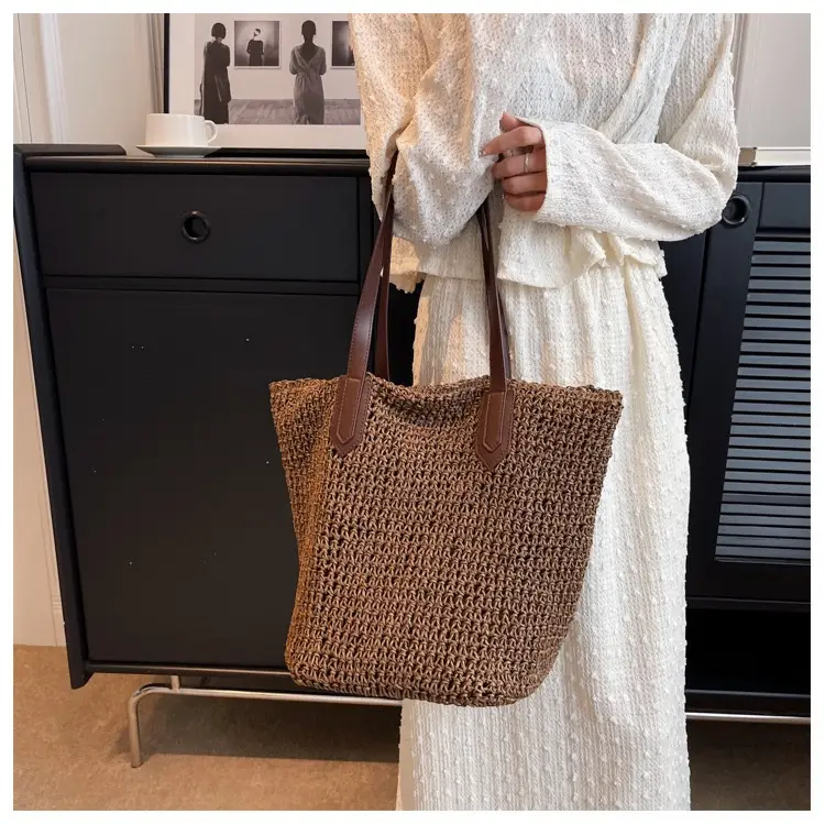 Women's Handwoven Straw Tote Bag Large Capacity - Image 5