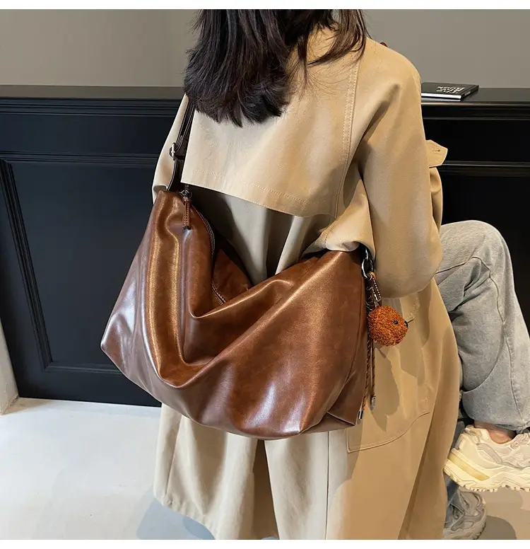 Women's Large Capacity Brown Leather Shoulder Bag 2024 — feature 25