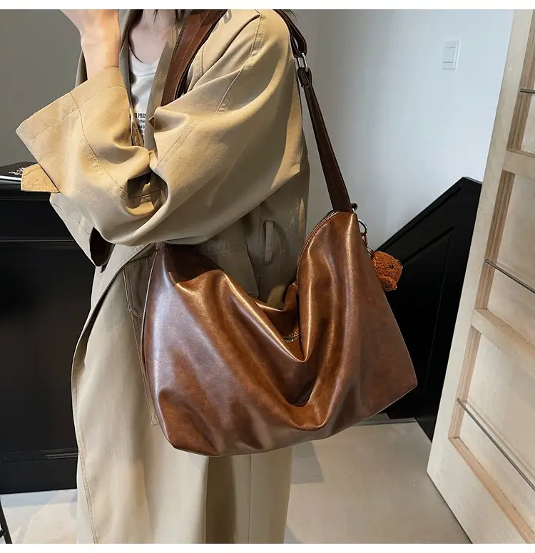 Women's Large Capacity Brown Leather Shoulder Bag 2024 — feature 31