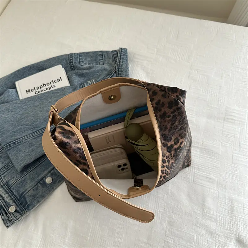 Leopard Print Large Underarm Bag for Women 2026 - Image 5