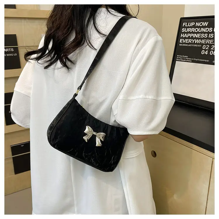 Women's Pink Bow Chain Shoulder Bag 2024 Winter — feature 15