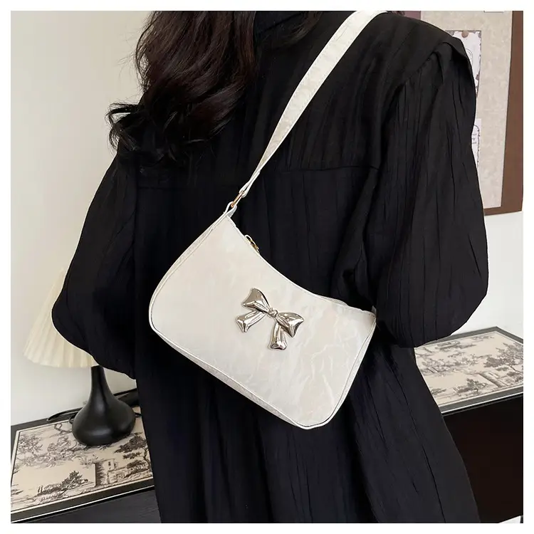 Women's Pink Bow Chain Shoulder Bag 2024 Winter — feature 8