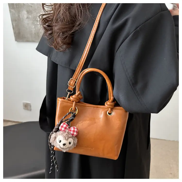 2024 Winter Casual Handbags Red Brown Black Brown — feature 12