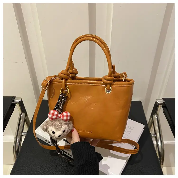 2024 Winter Casual Handbags Red Brown Black Brown — feature 19