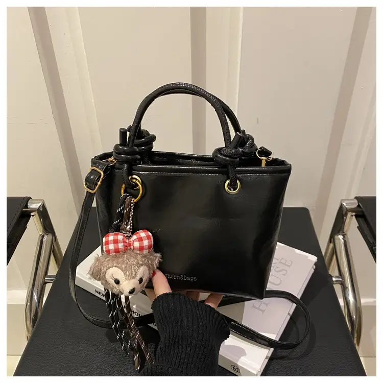 2024 Winter Casual Handbags Red Brown Black Brown — feature 21