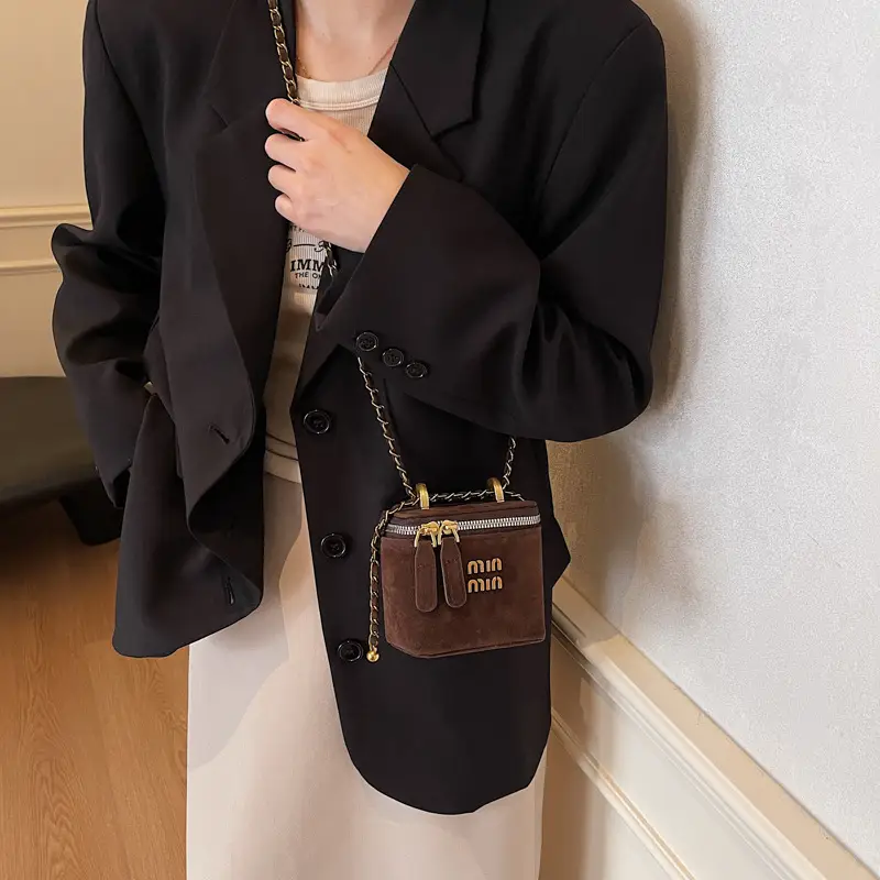 2026 Winter Retro Crossbody Bag for Men - Image 7