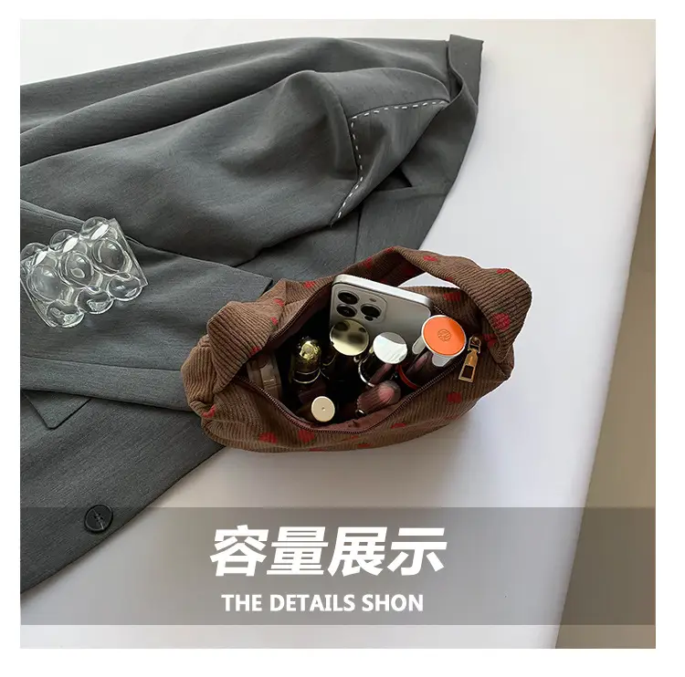 Black Embroidered Shoulder Bag for Women Winter 2024 — feature 6