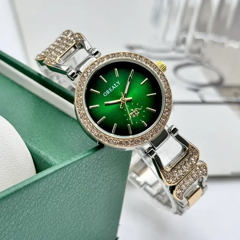 Elegant Green Dial Women's Quartz Watch with Diamond Bracelet - Image 12