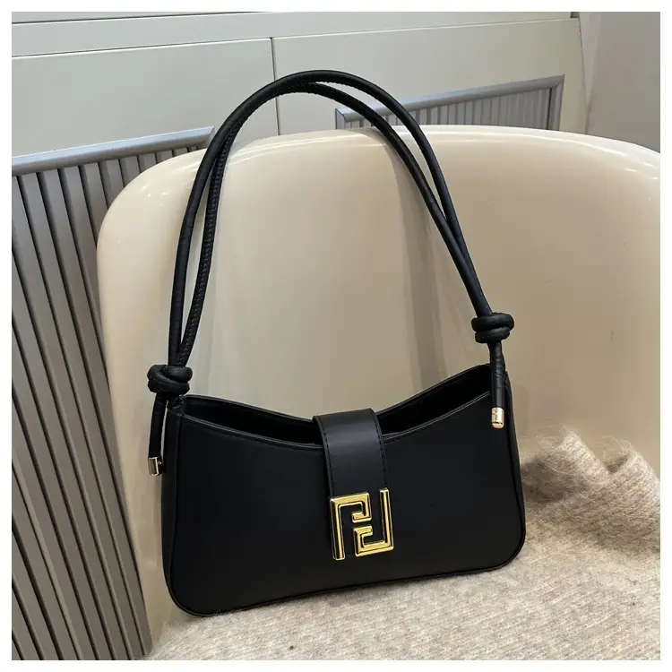 Pink FPU Shoulder Bag for Women Winter 2024 — feature 10