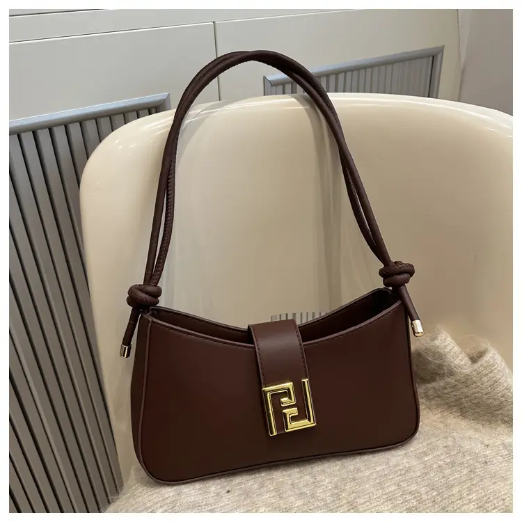Pink FPU Shoulder Bag for Women Winter 2024 — feature 11