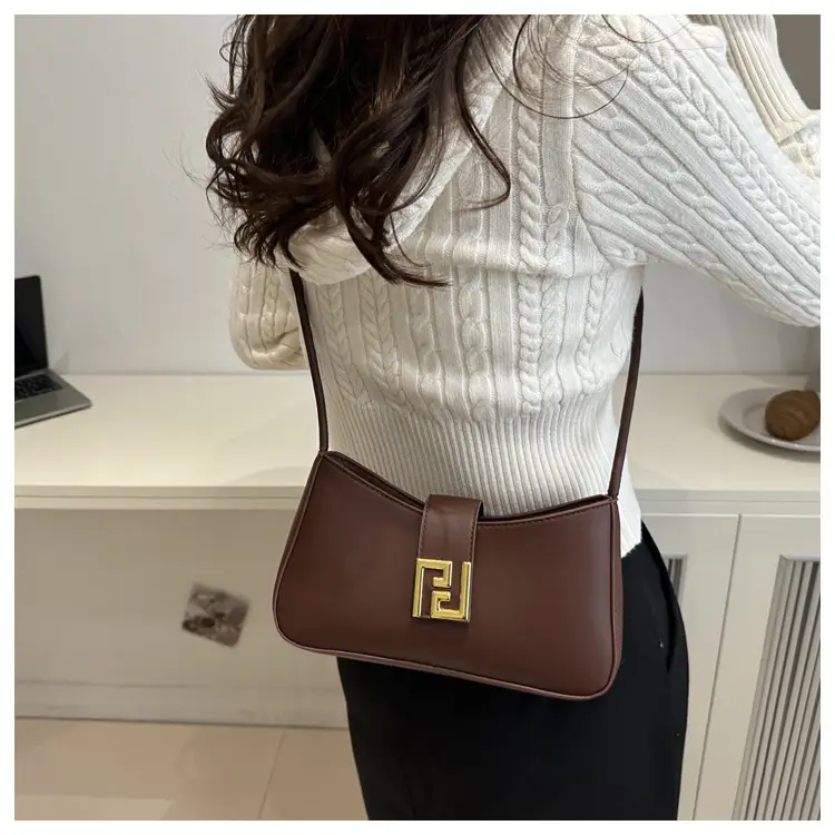 Pink FPU Shoulder Bag for Women Winter 2024 — feature 17