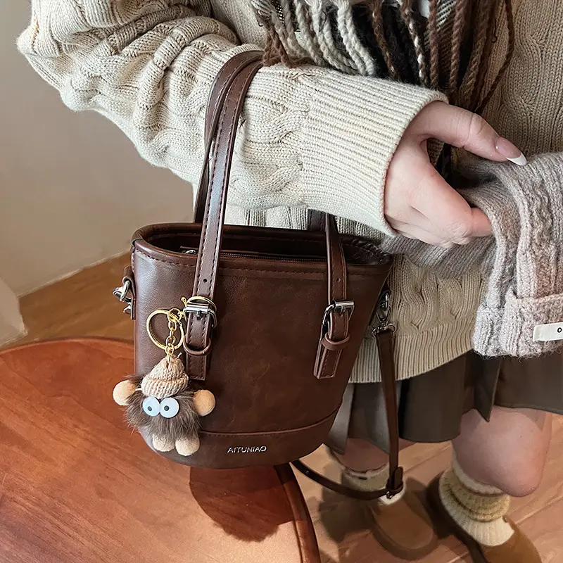 Vintage Textured Bucket Bag Women's Shoulder Crossbody 2024 - Image 10