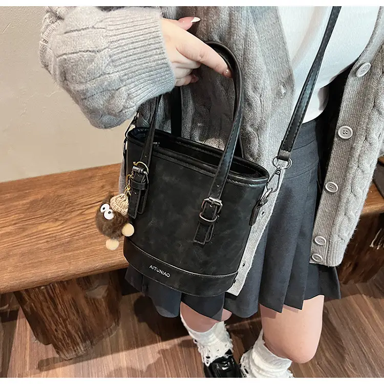 Vintage Textured Bucket Bag Women's Shoulder Crossbody 2024 — feature 31