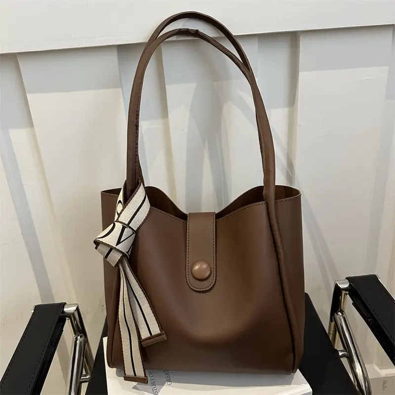 Winter Texturous Retro Women's Shoulder Tote Bag - Image 5