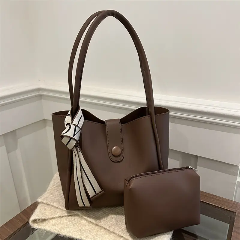 Winter Texturous Retro Women's Shoulder Tote Bag - Image 6