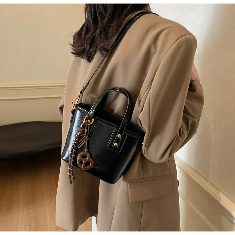 Black Crossbody Shoulder Bag Women 2024 Autumn — feature 31