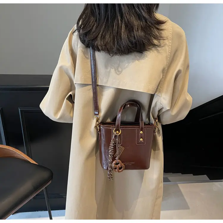 Black Leather Shoulder Bag for Women 2026 Autumn — feature 21