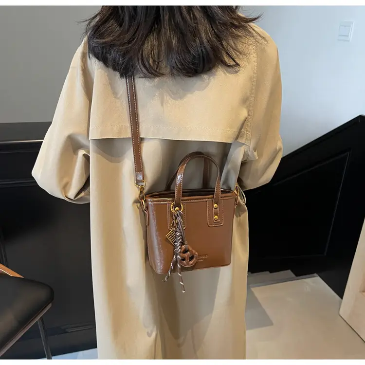 Black Leather Shoulder Bag for Women 2026 Autumn — feature 25