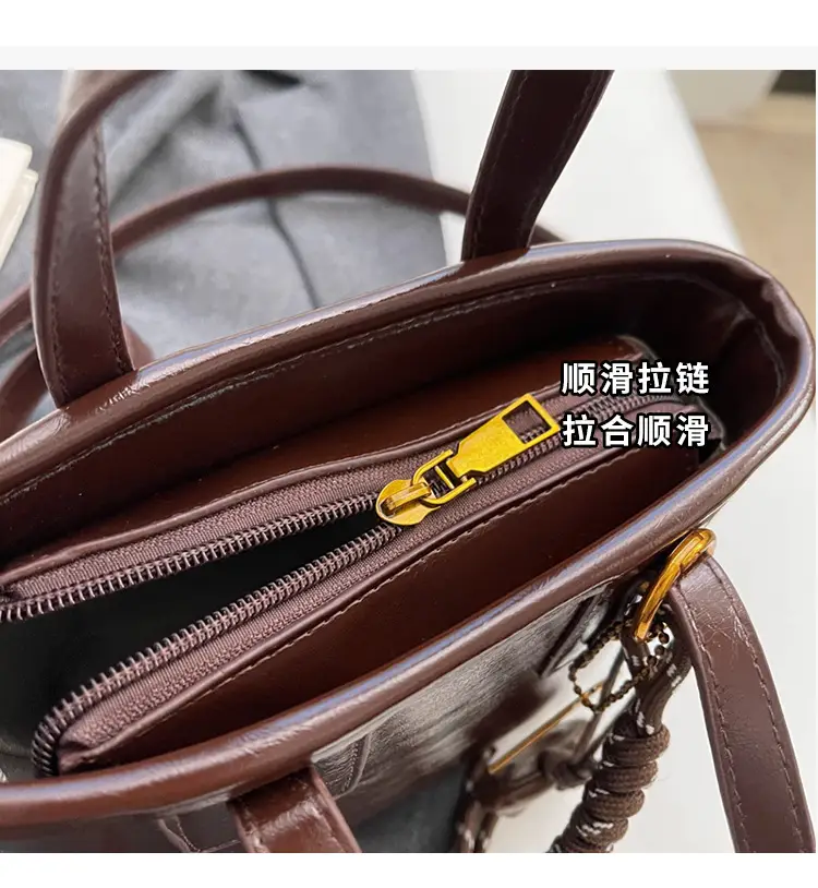 Black Leather Shoulder Bag for Women 2026 Autumn — feature 7