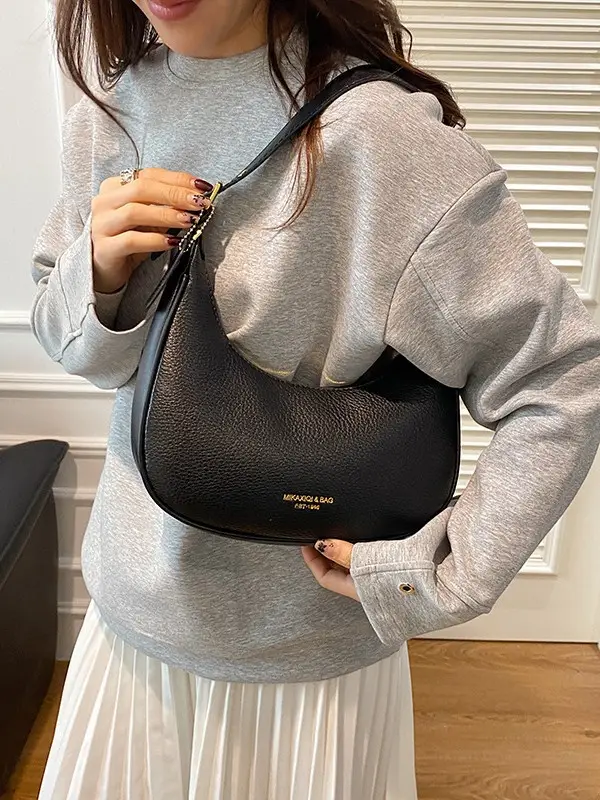 Women's Retro Textured Shoulder Bag Brown 2024