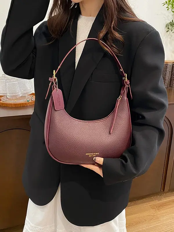 Women's Retro Textured Shoulder Bag Brown 2024