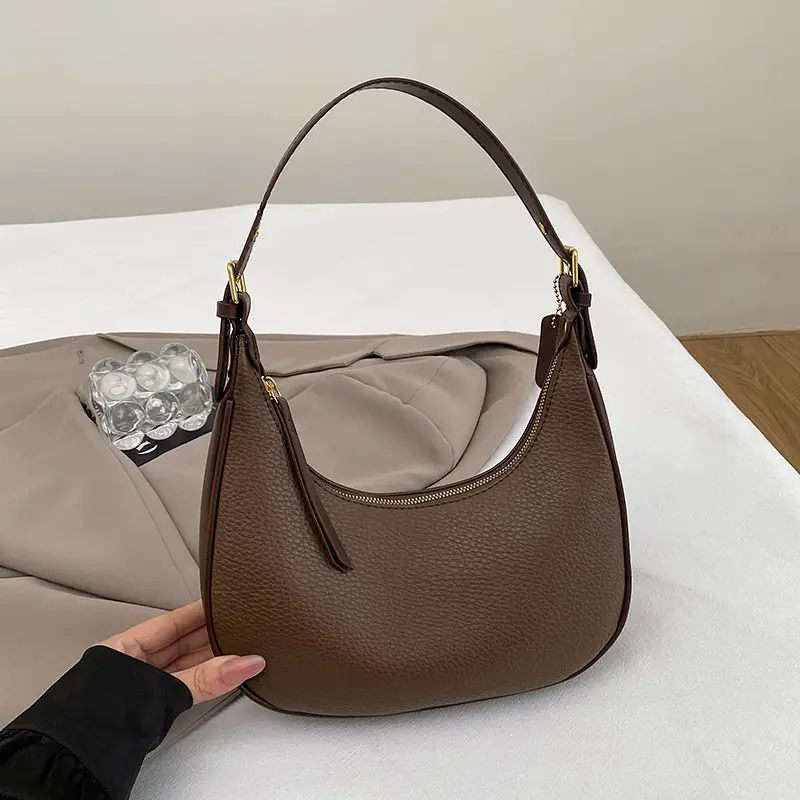 Women's Retro Textured Shoulder Bag Brown 2024