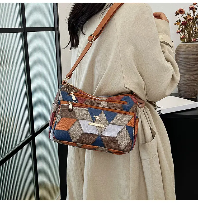 Women's Winter Crossbody Bag Large Capacity Korean Style — feature 12