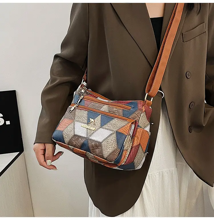 Women's Winter Crossbody Bag Large Capacity Korean Style — feature 13