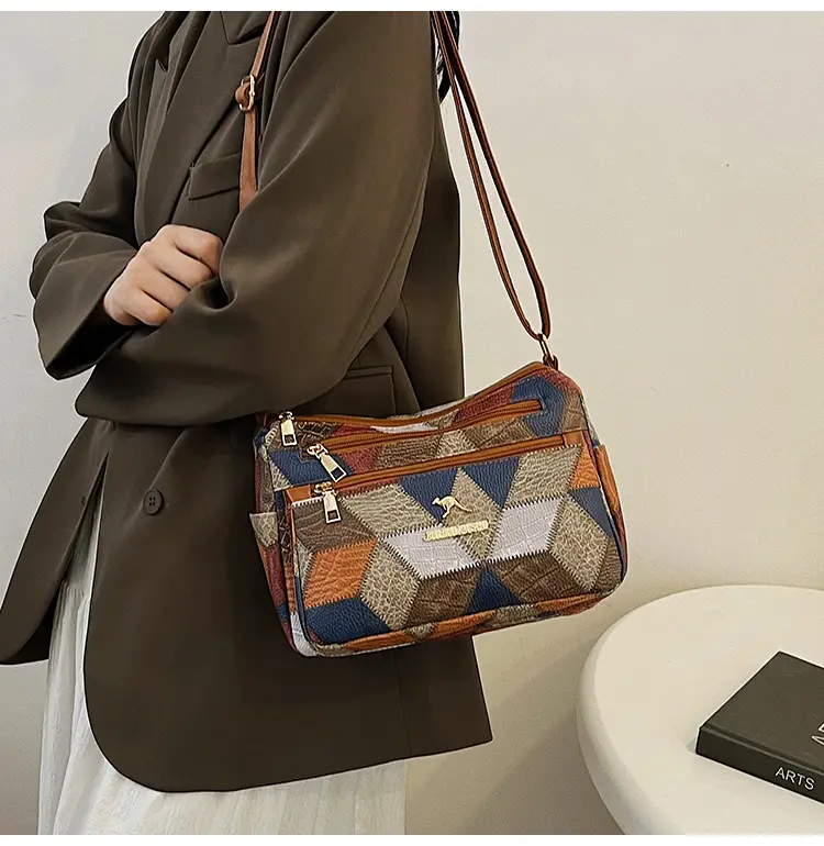 Women's Winter Crossbody Bag Large Capacity Korean Style — feature 14