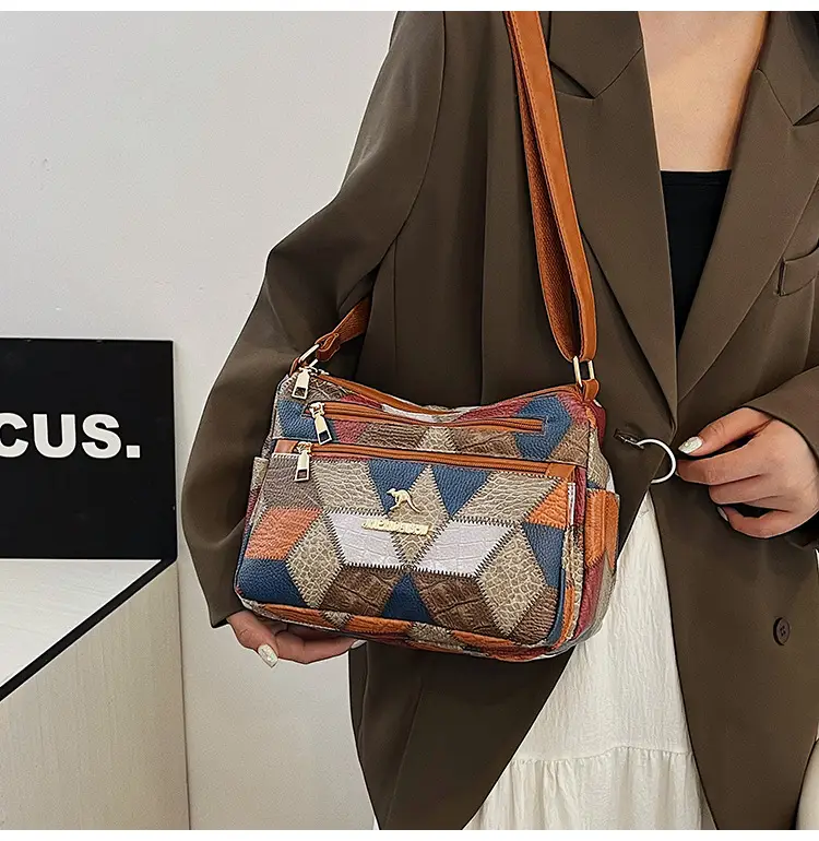 Women's Winter Crossbody Bag Large Capacity Korean Style — feature 15