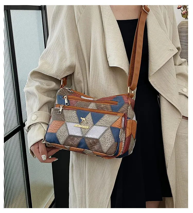 Women's Winter Crossbody Bag Large Capacity Korean Style — feature 5