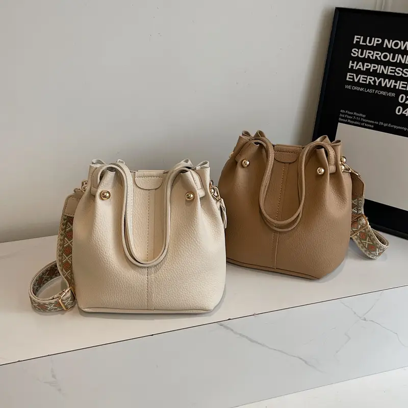 Women's 2025 New Trendy Crossbody Bag with Wide Strap - Image 5