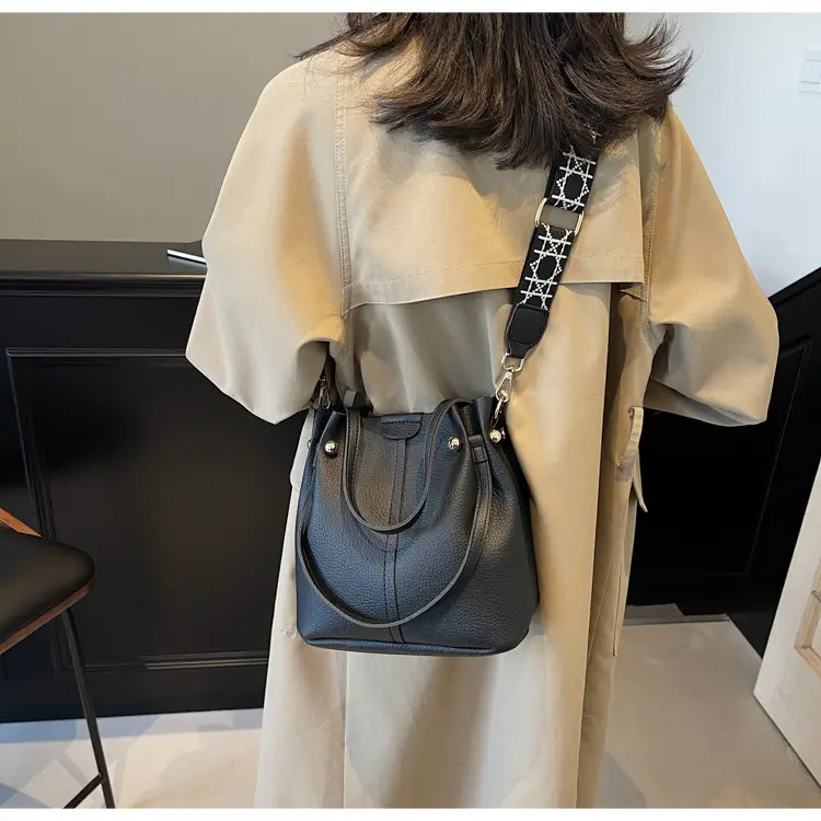Women's 2025 New Trendy Crossbody Bag with Wide Strap — feature 20