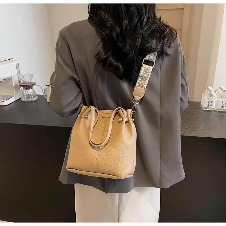 Women's 2025 New Trendy Crossbody Bag with Wide Strap — feature 25
