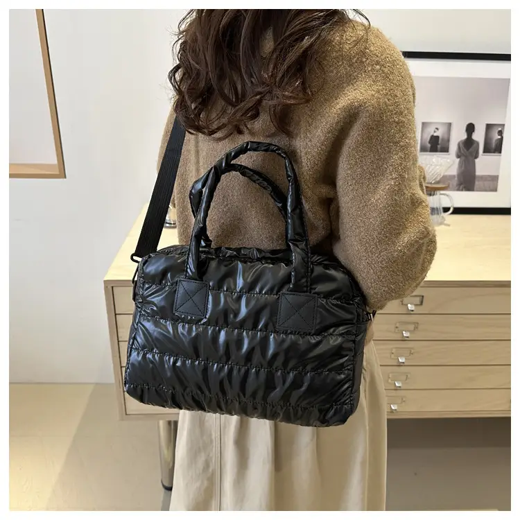 Winter Black Crossbody Bag Large Capacity 2024 — feature 20