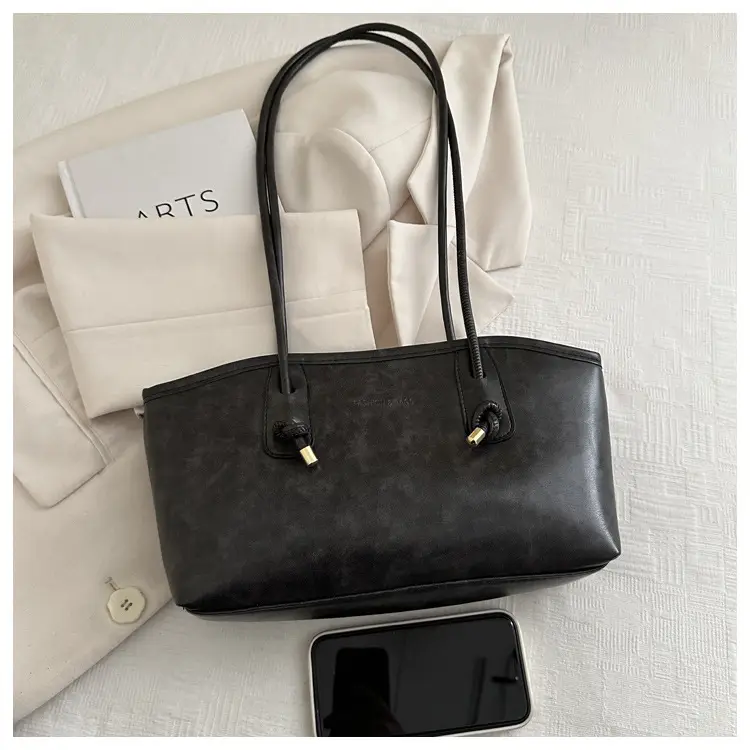 Black Textured Shoulder Bag for Women 2025 — feature 10