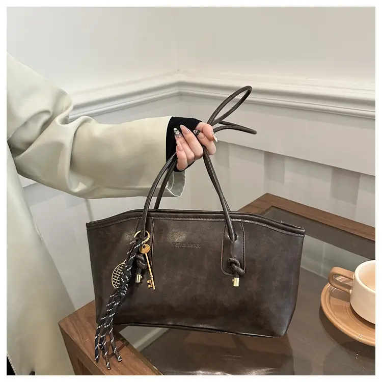 Black Textured Shoulder Bag for Women 2025 — feature 29