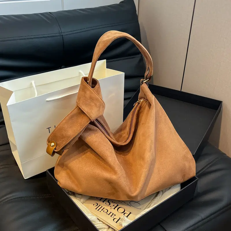 Relaxation Large Capacity Lazy Style Suede Shoulder Tote Bag - Image 4