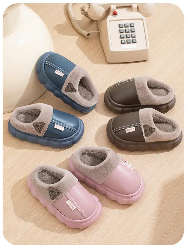 New Autumn and Winter Cotton Slippers for Boys and Girls Stepping on Dung Feeling Thick Bottom Non-slip Indoor Home Winter fleece-lined Warm Cotton Slippers — feature 1