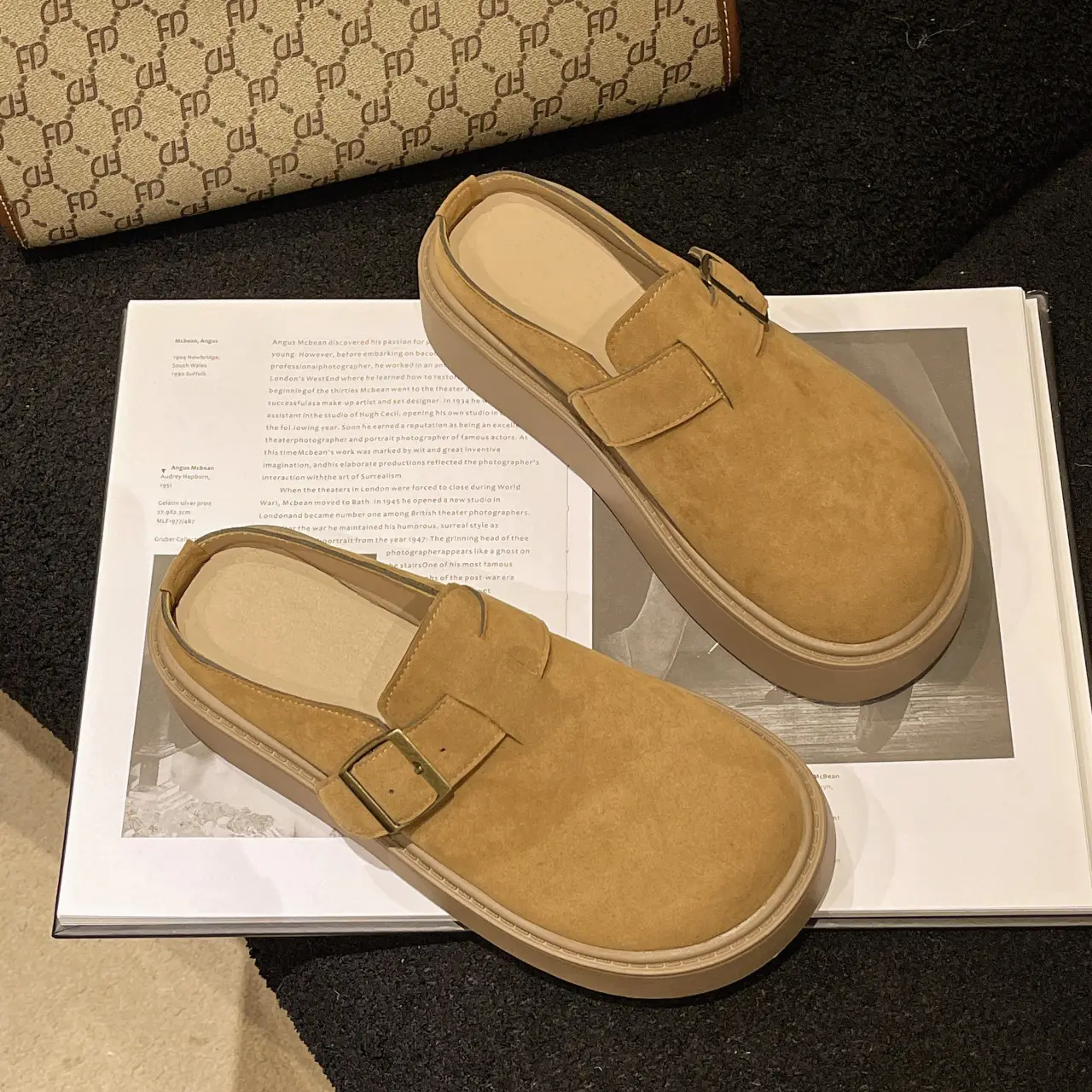 Women Furry Slippers Thick Sole Winter Autumn