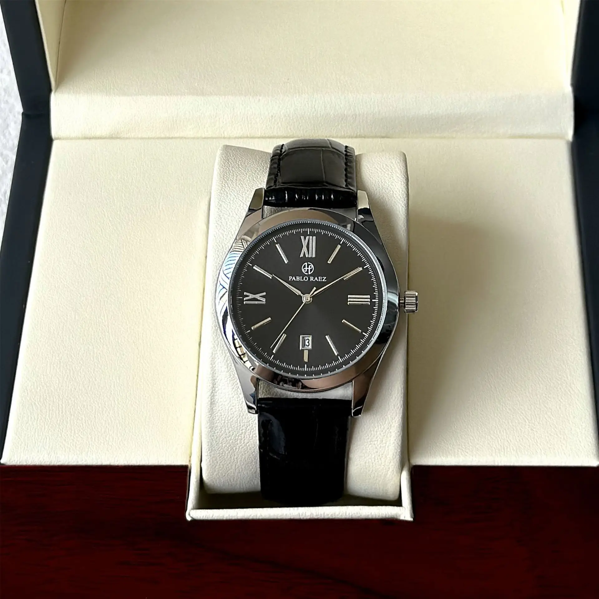 Men's Black Quartz Watch with Leather Strap