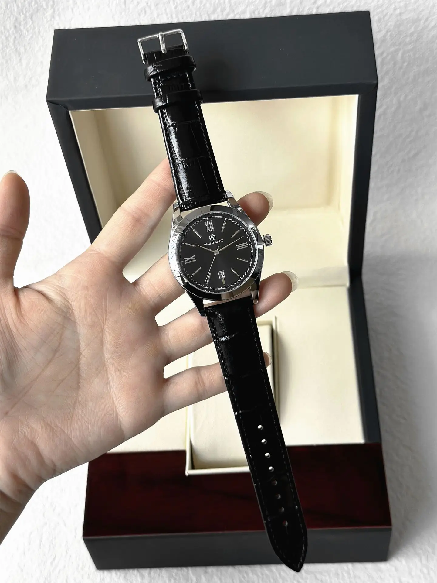 Men's Black Quartz Watch with Leather Strap — feature 12