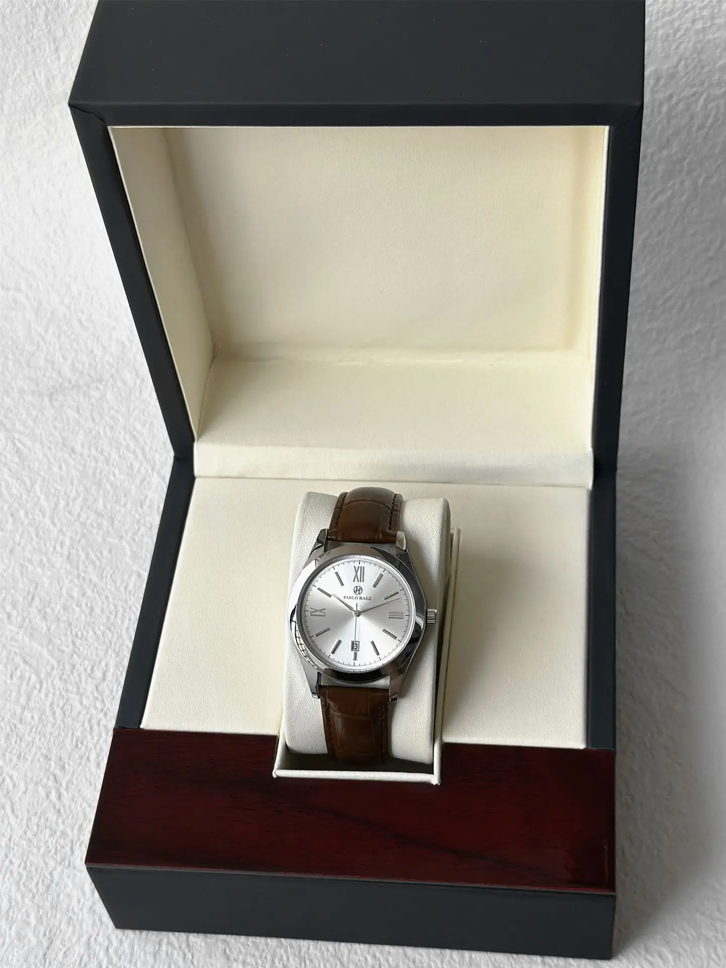 Men's Black Quartz Watch with Leather Strap — feature 19