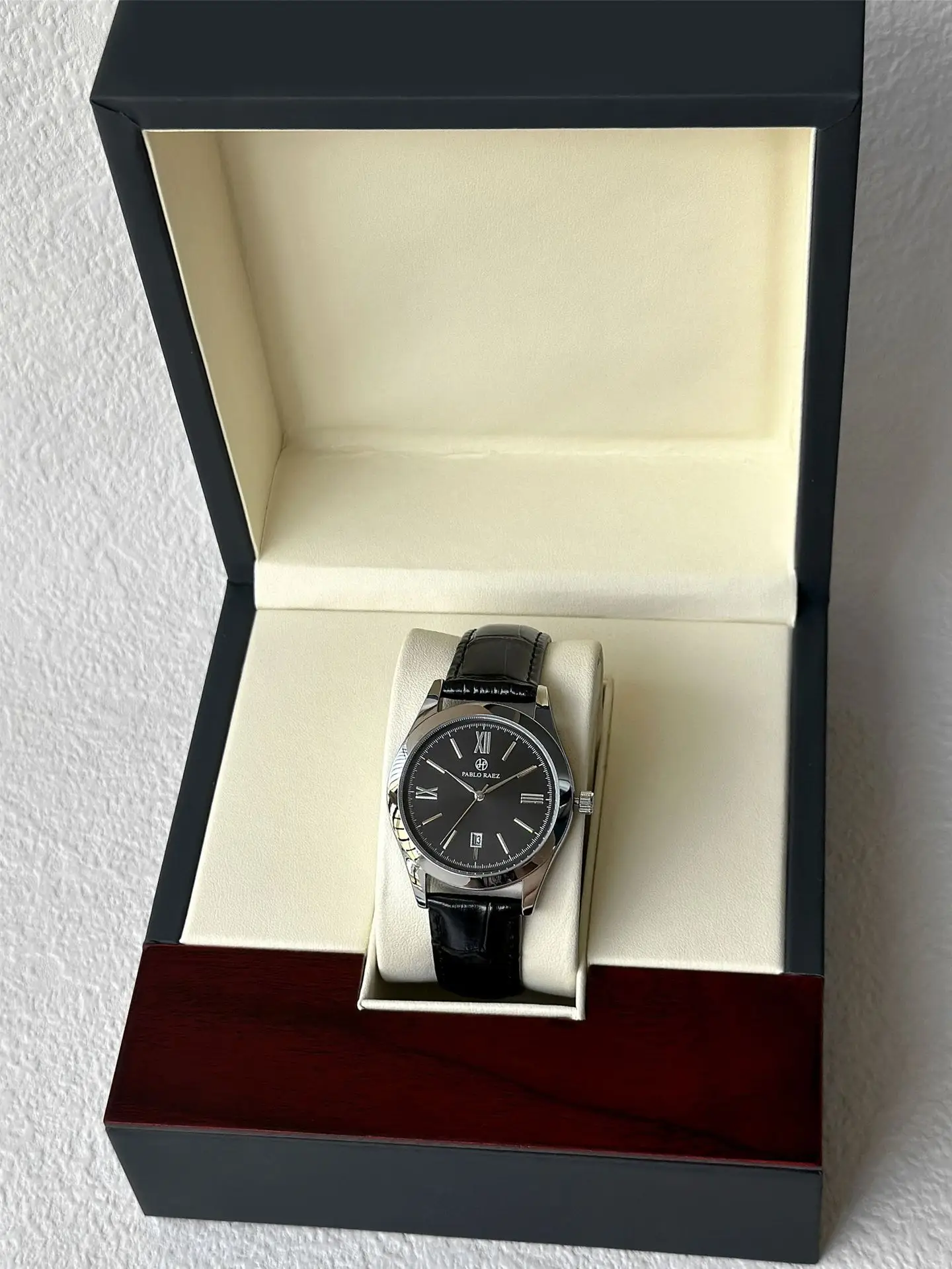 Men's Black Quartz Watch with Leather Strap — feature 7