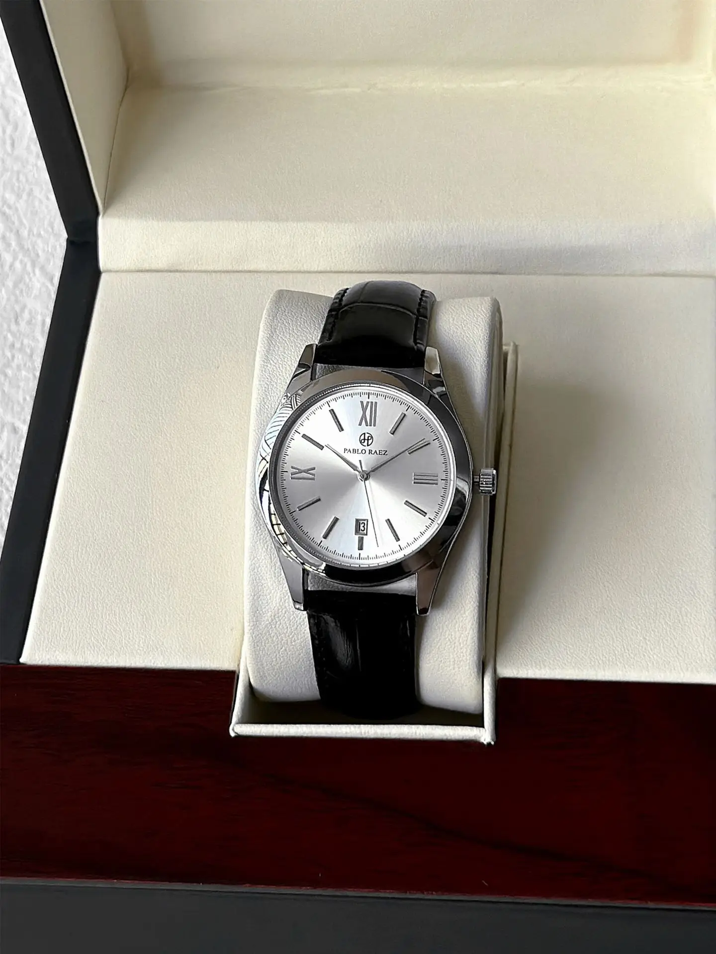 Men's Black Quartz Watch with Leather Strap