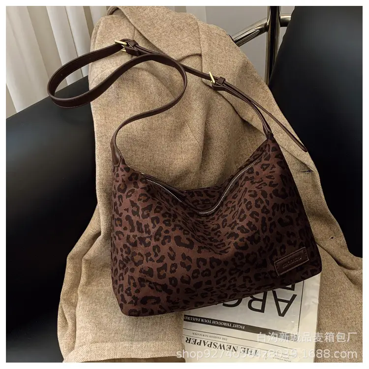 Vintage Leopard Print Crossbody Bag for Women — feature 10