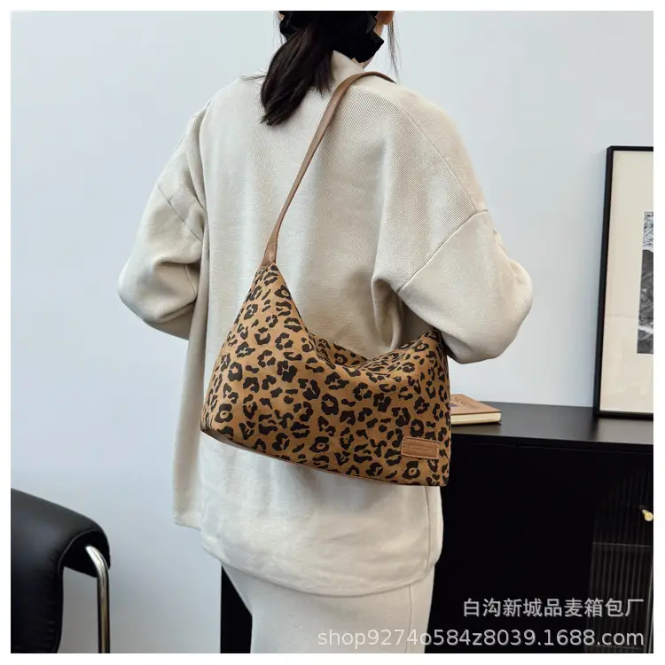 Vintage Leopard Print Crossbody Bag for Women — feature 16