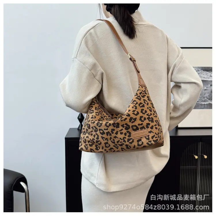 Vintage Leopard Print Crossbody Bag for Women — feature 17