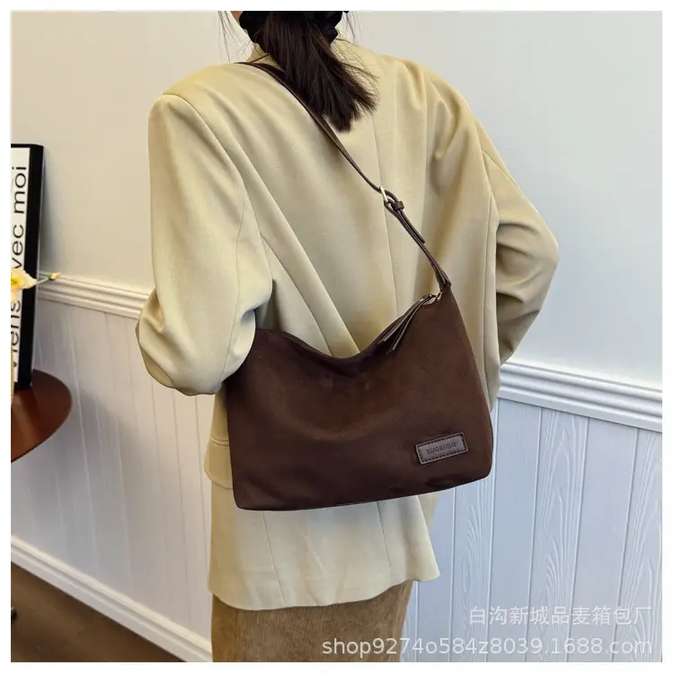 Vintage Leopard Print Crossbody Bag for Women — feature 20